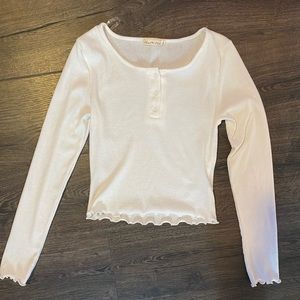 Long Sleeve. White Crop Top. Never Worn.